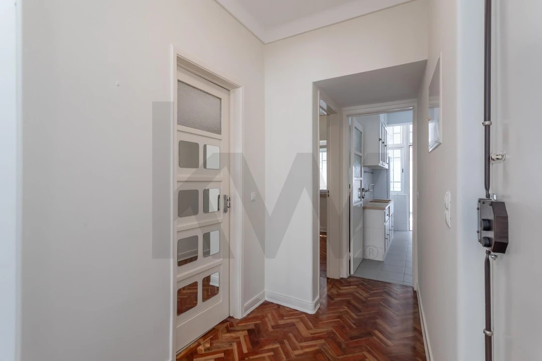 Apartamento T1 para Arrendamento em Avenidas Novas Foto 17