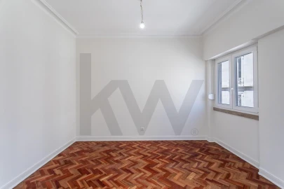 Apartamento T1 para Arrendamento em Avenidas Novas
