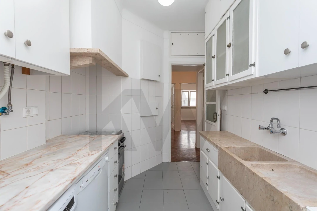 Apartamento T1 para Arrendamento em Avenidas Novas Foto 25