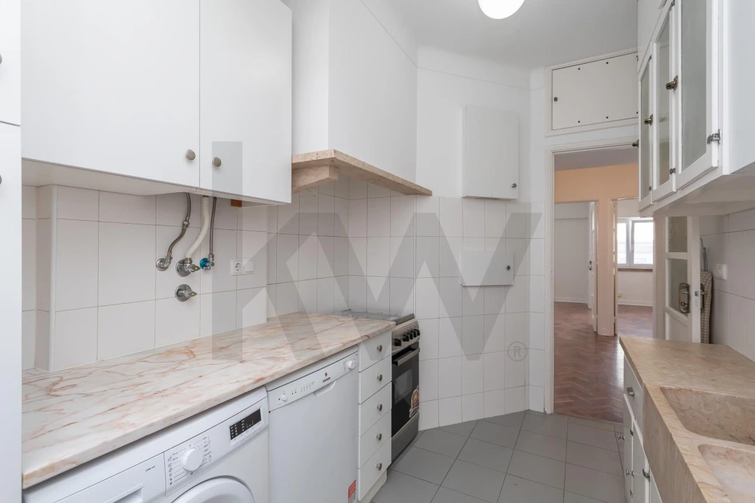 Apartamento T1 para Arrendamento em Avenidas Novas Foto 26