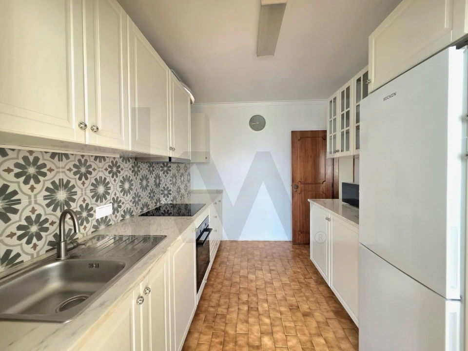 Apartamento T2 para Venda em Almada, Cova da Piedade, Pragal e Cacilhas Foto 12