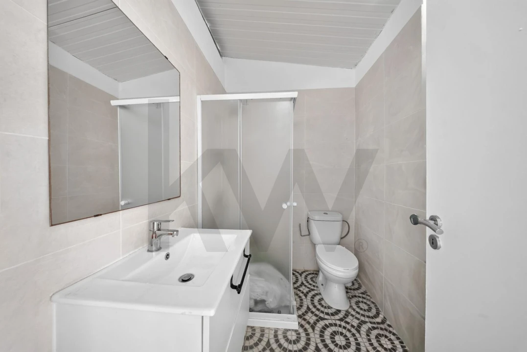 Apartamento T2 para Venda em Amora Foto 14
