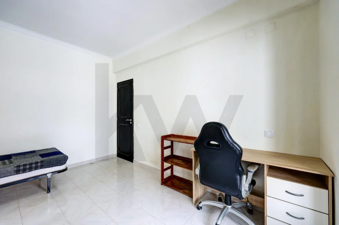 Apartamento T3 para Venda em Caparica e Trafaria Foto 12