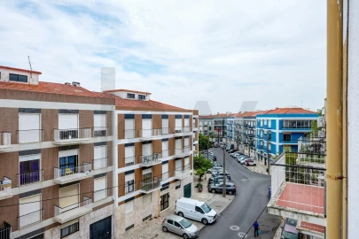Apartamento T3 para Venda em Caparica e Trafaria