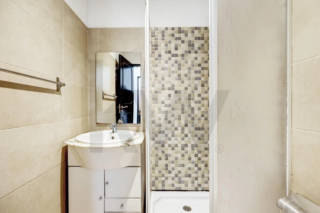 Apartamento T3 para Venda em Caparica e Trafaria Foto 26