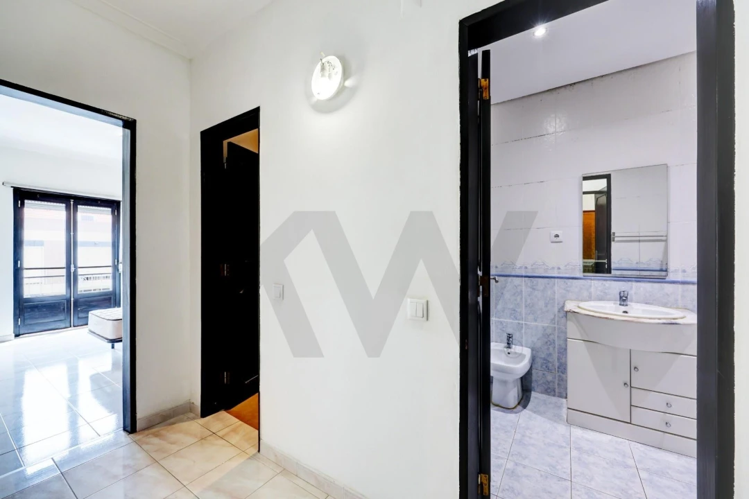 Apartamento T3 para Venda em Caparica e Trafaria Foto 14