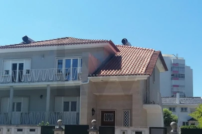 Apartamento T2 para Arrendamento em Oeiras e São Julião da Barra, Paço de Arcos e Caxias