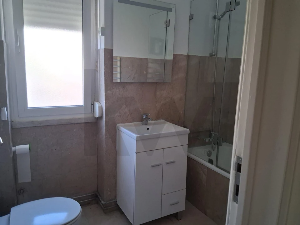 Apartamento T2 para Arrendamento em Oeiras e São Julião da Barra, Paço de Arcos e Caxias Foto 16