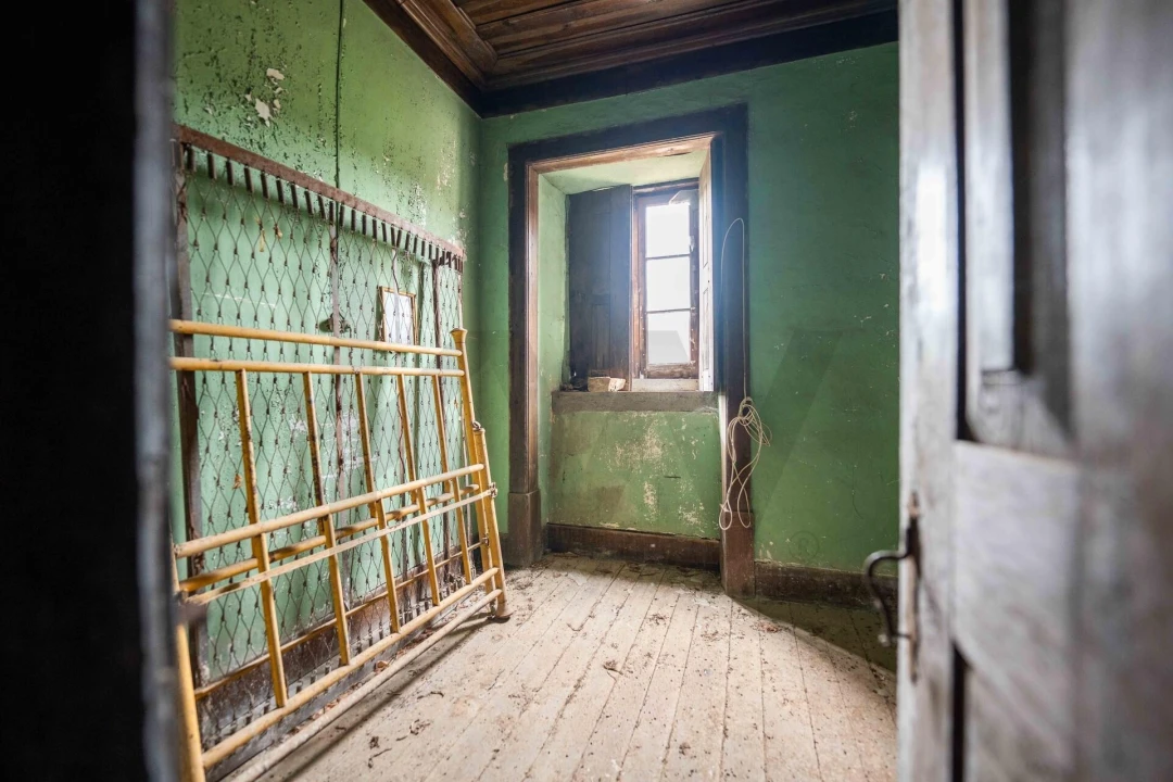 Quinta T3 para Venda em Sazes do Lorvão Foto 11