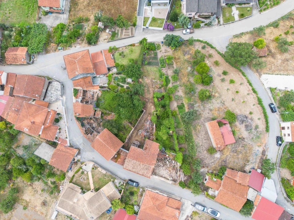 Quinta T3 para Venda em Sazes do Lorvão Foto 5