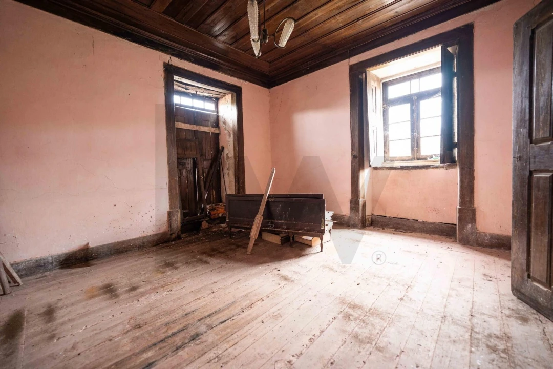 Quinta T3 para Venda em Sazes do Lorvão Foto 7