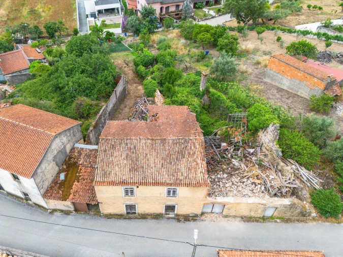 Quinta T3 para Venda em Sazes do Lorvão Foto 2