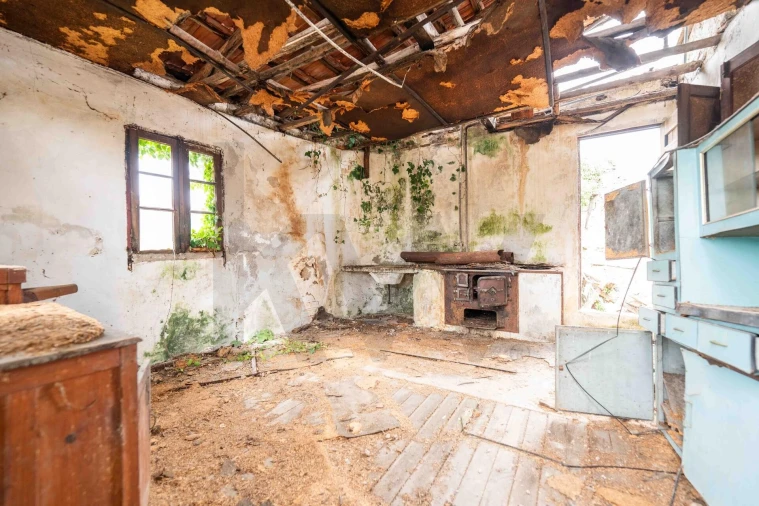 Quinta T3 para Venda em Sazes do Lorvão Foto 12