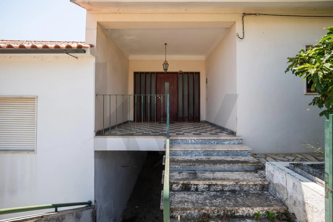 Moradia T4 para Venda em Eiras e São Paulo de Frades Foto 36