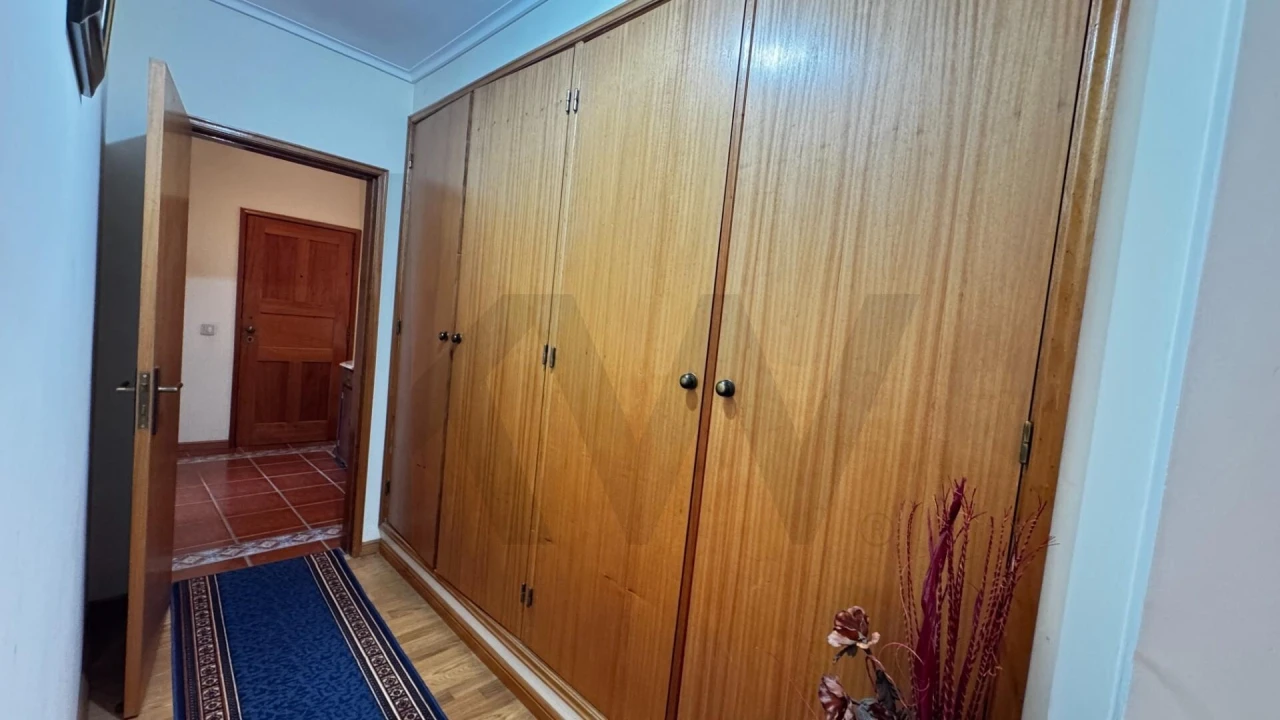 Apartamento T2 para Venda em Eixo e Eirol Foto 16