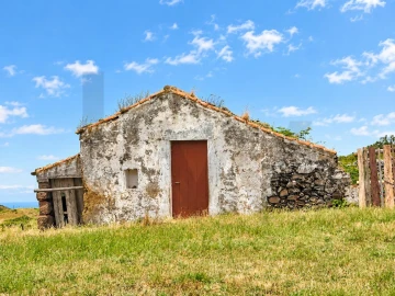 Moradia T1 para Venda em Santo Espirito