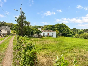 Moradia T1 para Venda em Santo Espirito