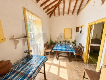 Moradia T1 para Venda em Santo Espirito