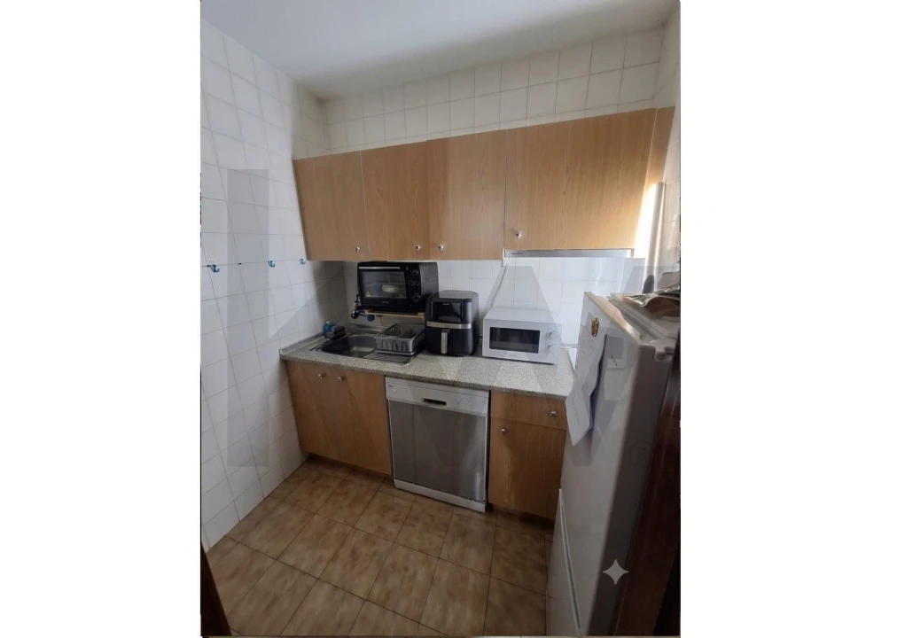 Apartamento T1 para Venda em Oliveira do Douro Foto 2