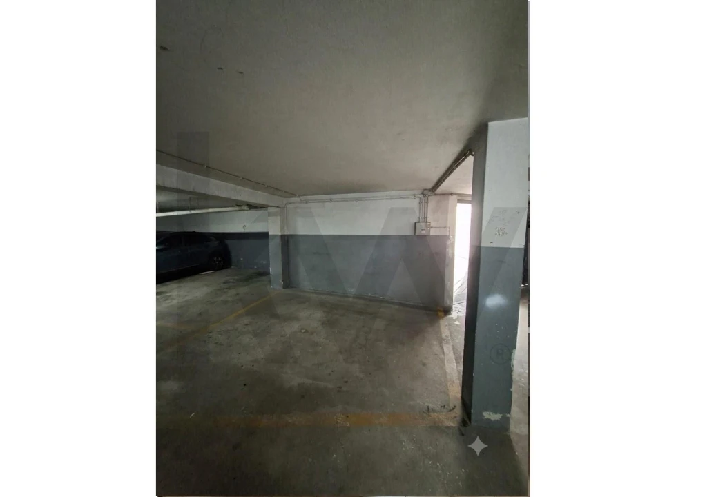 Apartamento T1 para Venda em Oliveira do Douro Foto 6