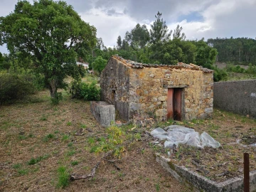 Moradia T3 para Venda em Figueiró dos Vinhos e Bairradas