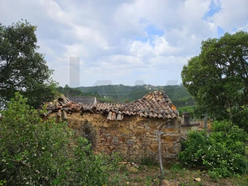 Moradia T3 para Venda em Figueiró dos Vinhos e Bairradas