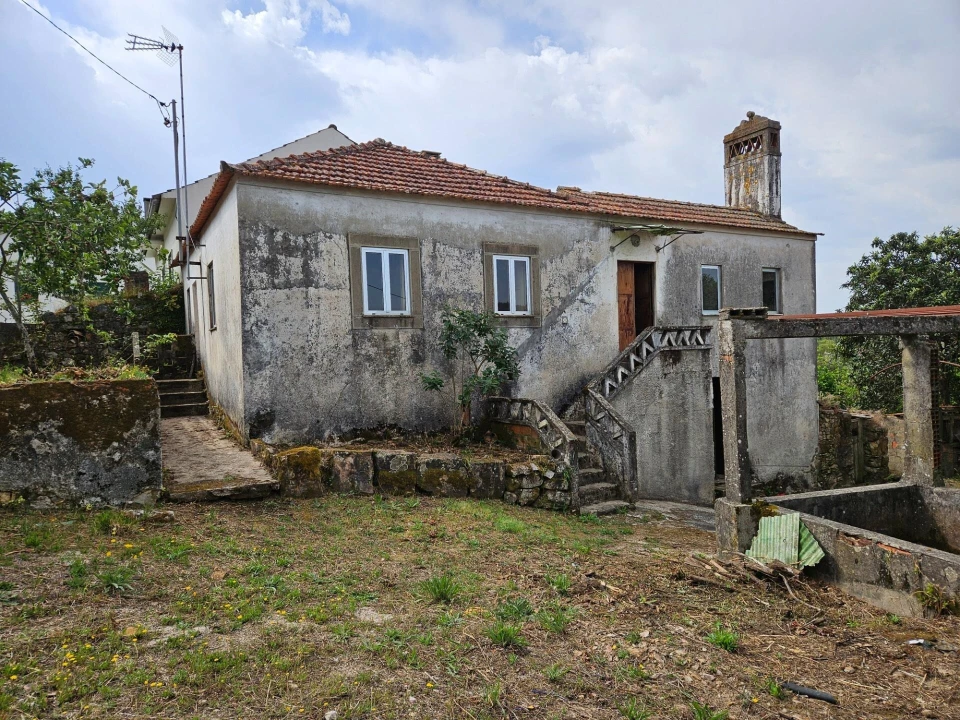 Moradia T3 para Venda em Figueiró dos Vinhos e Bairradas Foto 1