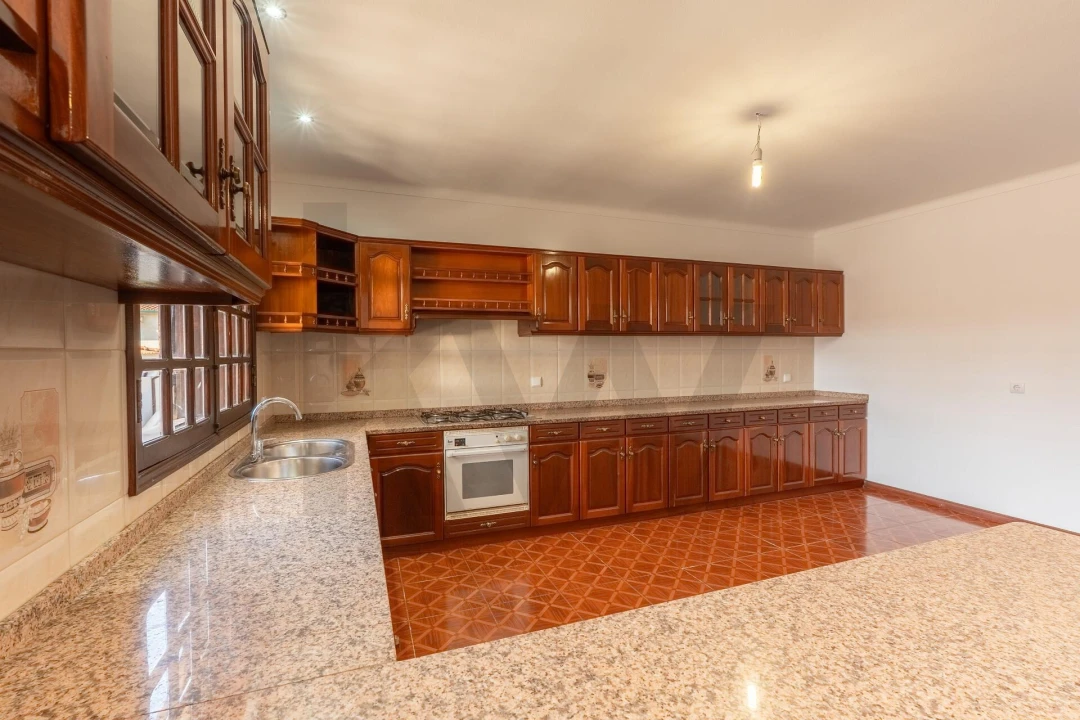 Moradia T4 para Venda em Febres Foto 19
