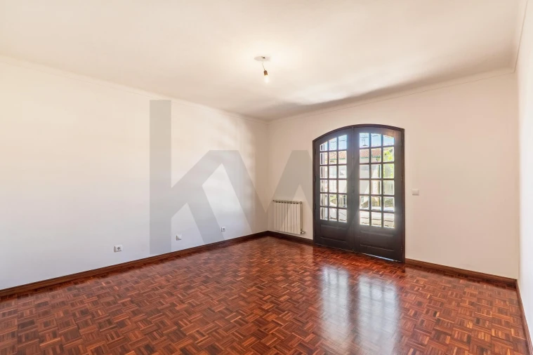 Moradia T4 para Venda em Febres Foto 40