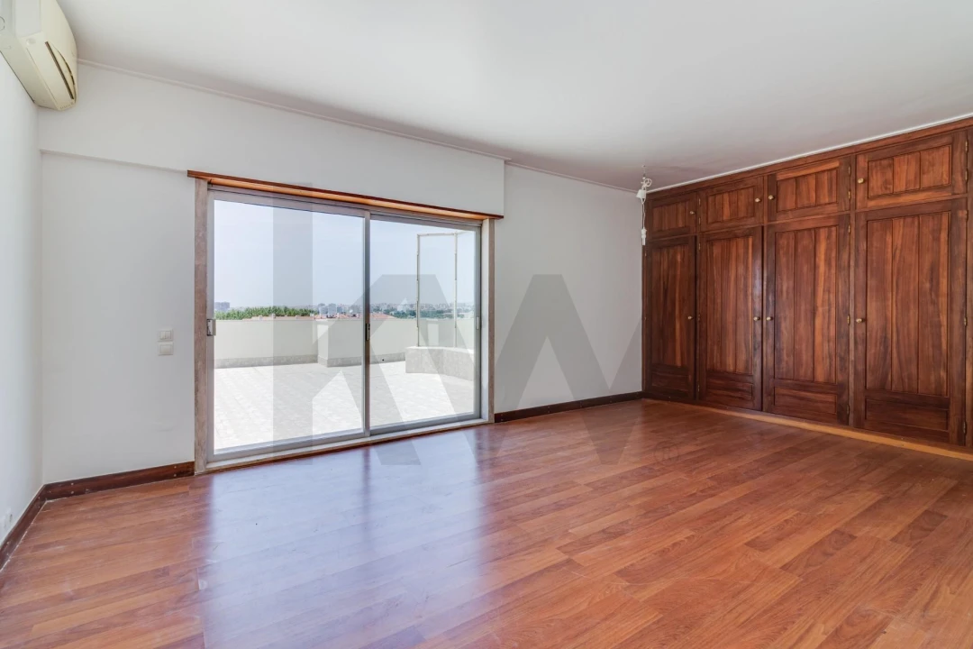 Apartamento T3 para Venda em Oeiras e São Julião da Barra, Paço de Arcos e Caxias Foto 18