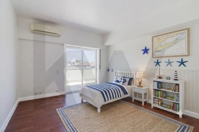 Apartamento T3 para Venda em Oeiras e São Julião da Barra, Paço de Arcos e Caxias