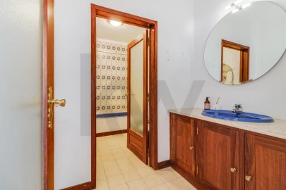 Apartamento T3 para Venda em Oeiras e São Julião da Barra, Paço de Arcos e Caxias