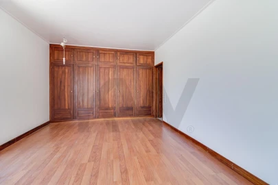 Apartamento T3 para Venda em Oeiras e São Julião da Barra, Paço de Arcos e Caxias