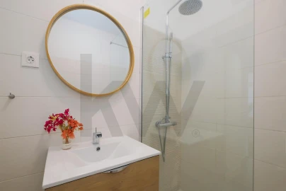 Apartamento T4 para Venda em Carcavelos e Parede