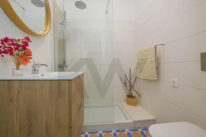 Apartamento T4 para Venda em Carcavelos e Parede