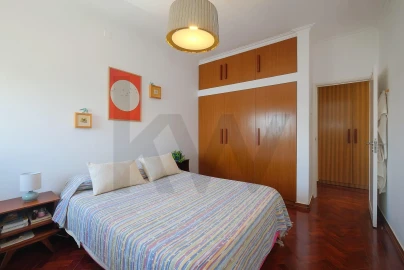 Apartamento T4 para Venda em Carcavelos e Parede