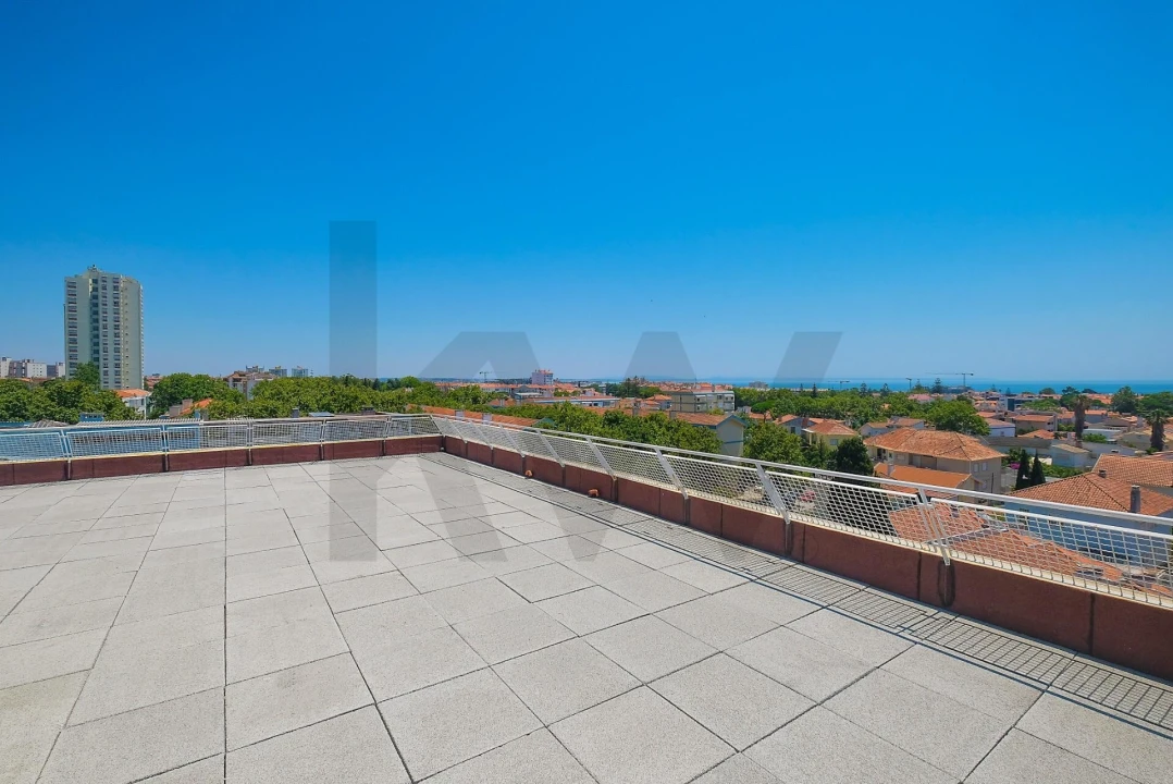 Apartamento T4 para Venda em Carcavelos e Parede Foto 35