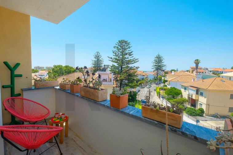 Apartamento T4 para Venda em Carcavelos e Parede Foto 9