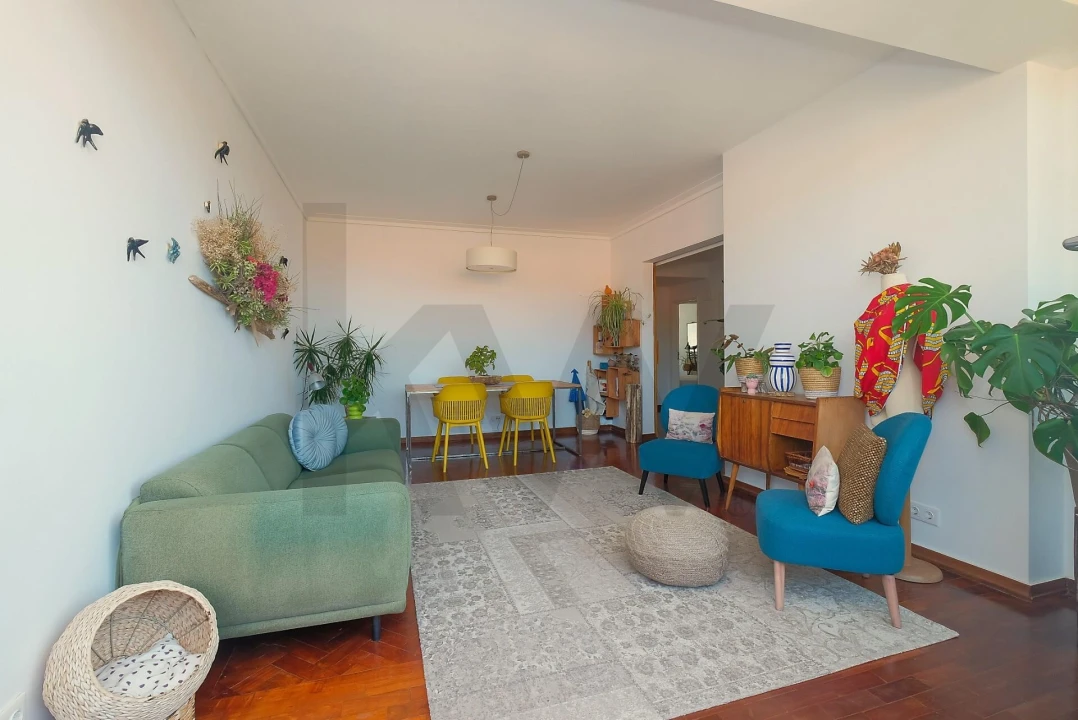 Apartamento T4 para Venda em Carcavelos e Parede Foto 6