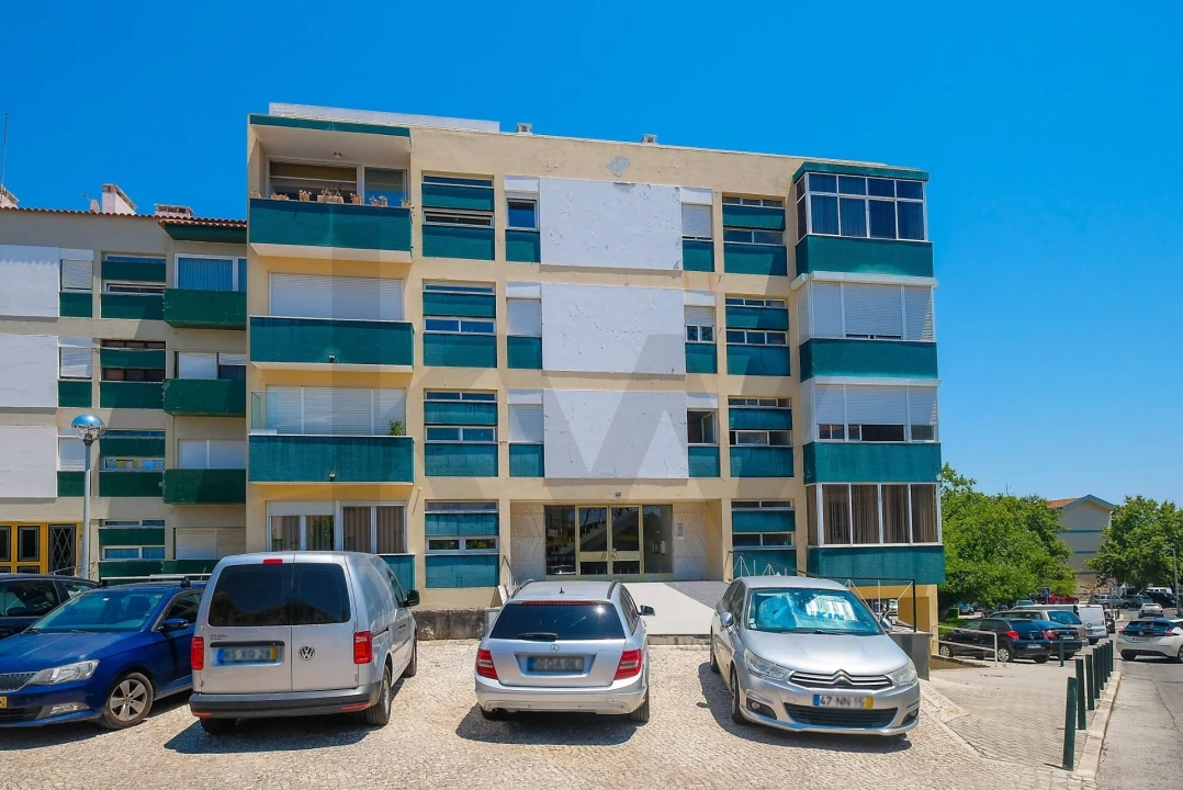 Apartamento T4 para Venda em Carcavelos e Parede Foto 41