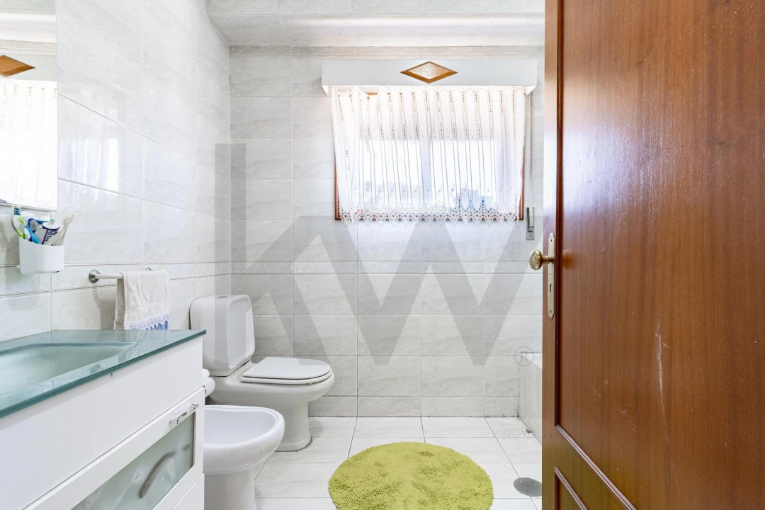 Apartamento T3 para Venda em Lourosa Foto 15