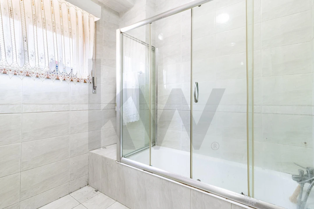Apartamento T3 para Venda em Lourosa Foto 17
