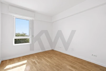 Apartamento T3 para Arrendamento em Aldoar, Foz do Douro e Nevogilde