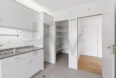 Apartamento T3 para Arrendamento em Aldoar, Foz do Douro e Nevogilde