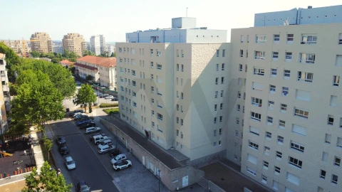 Apartamento T3 para Arrendamento em Aldoar, Foz do Douro e Nevogilde