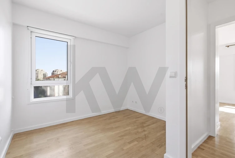 Apartamento T3 para Arrendamento em Aldoar, Foz do Douro e Nevogilde Foto 15