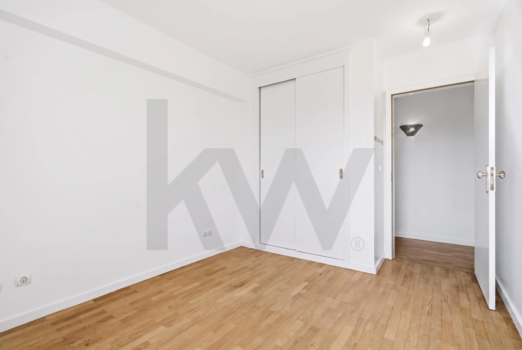 Apartamento T3 para Arrendamento em Aldoar, Foz do Douro e Nevogilde Foto 14