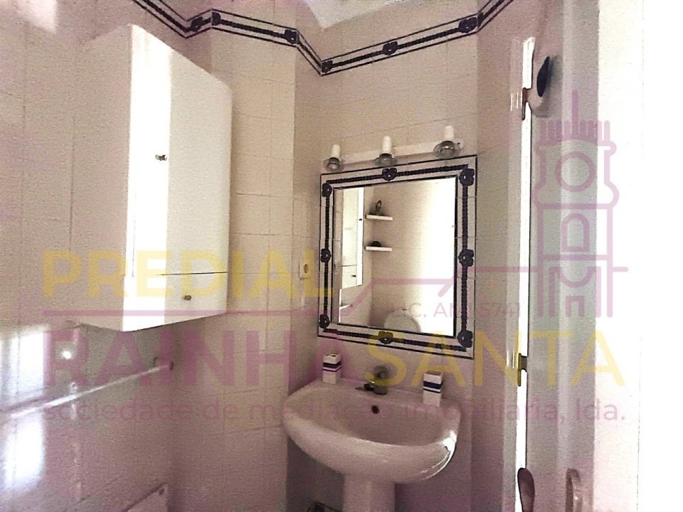Apartamento T2 para Venda em Buarcos Foto 19