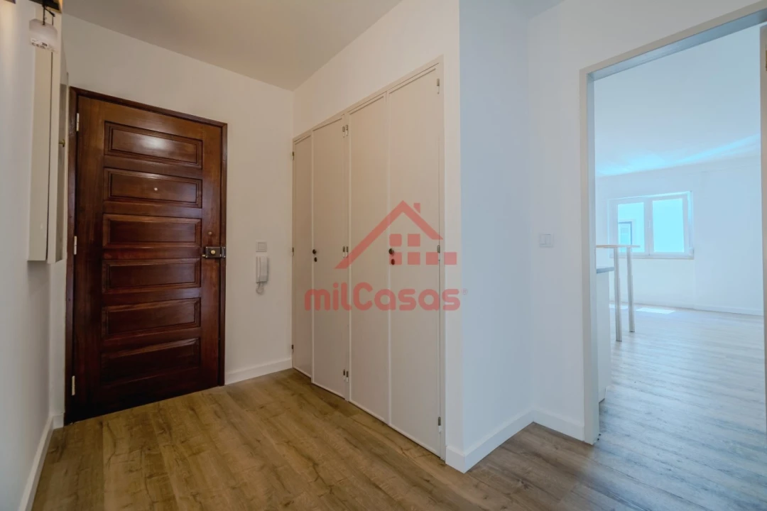 Apartamento T1 para Venda em Ericeira Foto 3