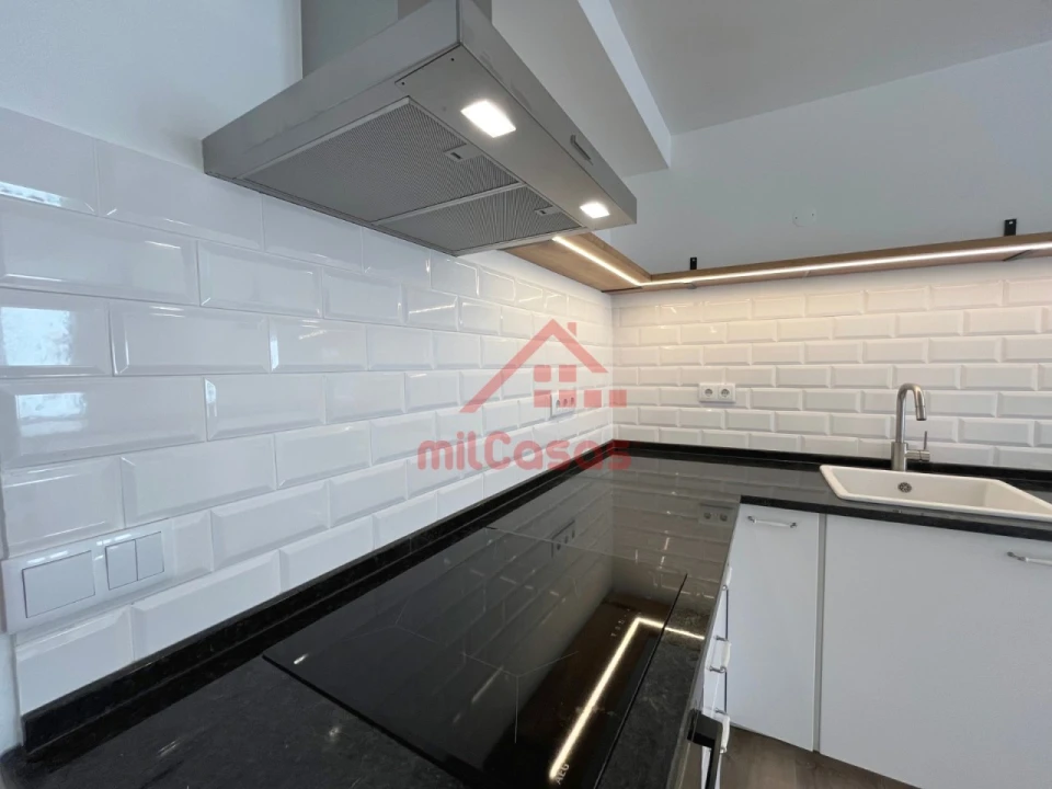 Apartamento T1 para Venda em Ericeira Foto 8